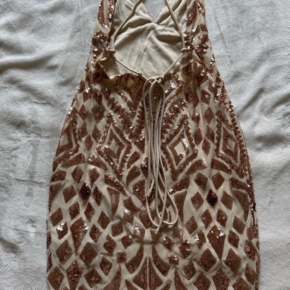 Rose gold open back sequin dress - Picture 3 of 3